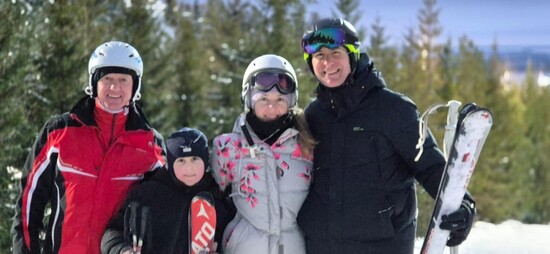 С семьей дочери на лыжах