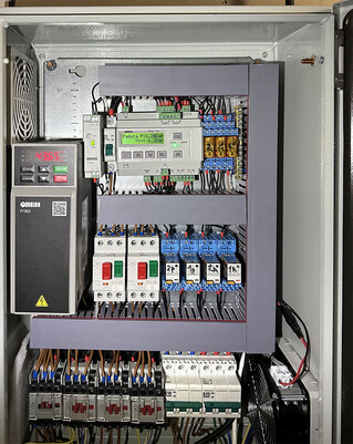 Шкаф управления с частотным преобразователем ОВЕН