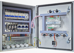 Шкаф управления вентиляцией в заведении общепита