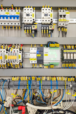 Шкаф управления сетевыми насосами на базе ОВЕН ПР100