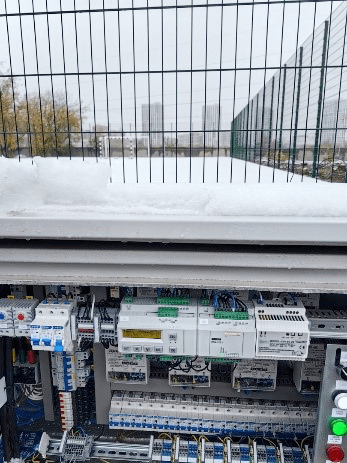 Шкаф управления для системы подогрева футбольного поля